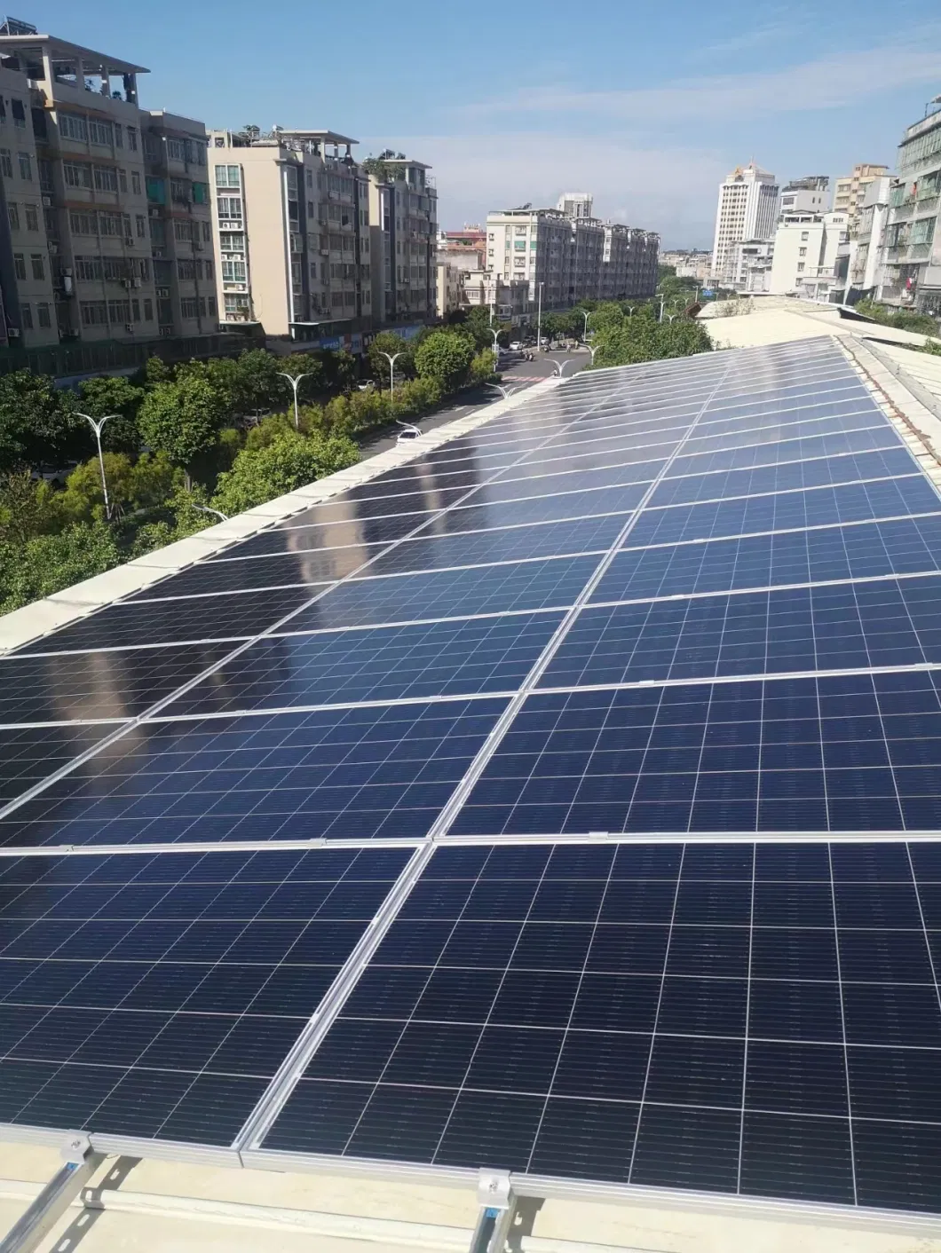 Canadian/Longi/Jinko/Ja Solar/Risen/Trinasolar/Yingli/Hanwha 385W 390W 395W 400W 405W 410W 415W 420W 425W 430W 435W 440W 445W 450W Solar Panels Taste New Life